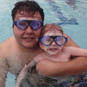 NEW Ultimate Swim Mask Goggles Unisex Pink or Blue